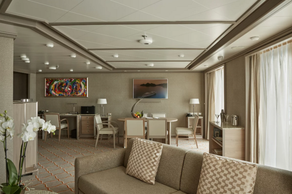 Silversea Cruises - Silver Moon - Grand Suite.png